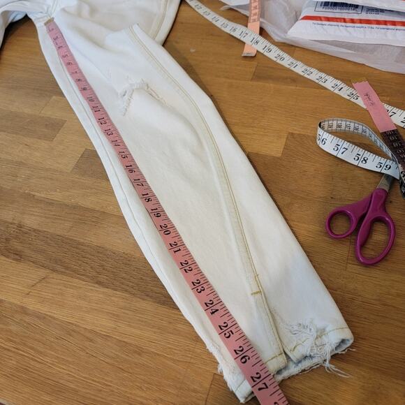 AMO x Revolve Twist Skinny Jean – Moon Destroy Distressed, Size 25 - Picture 10 of 16